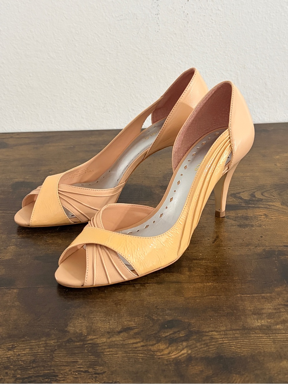 BCBGirls Tan Open Toe Heels | Size 7 | 3" Heels - Picture 4 of 13